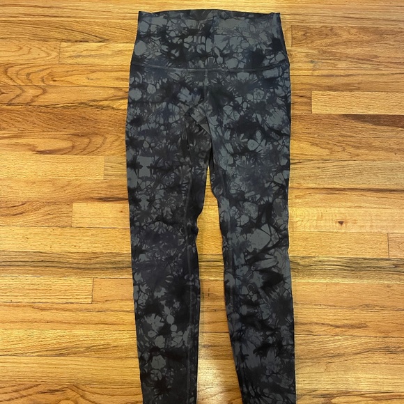 lululemon athletica Pants - Lululemon high rise wunder under (like new)